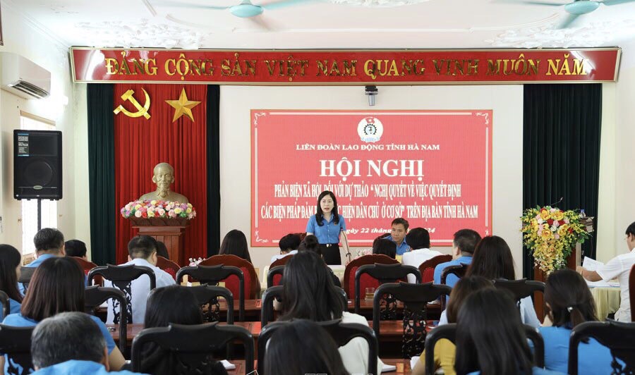 1. Hội nghị Liên đoàn lao động tỉnh tổ chức phản biện xã hội Dự thảo Nghị quyết.jpg